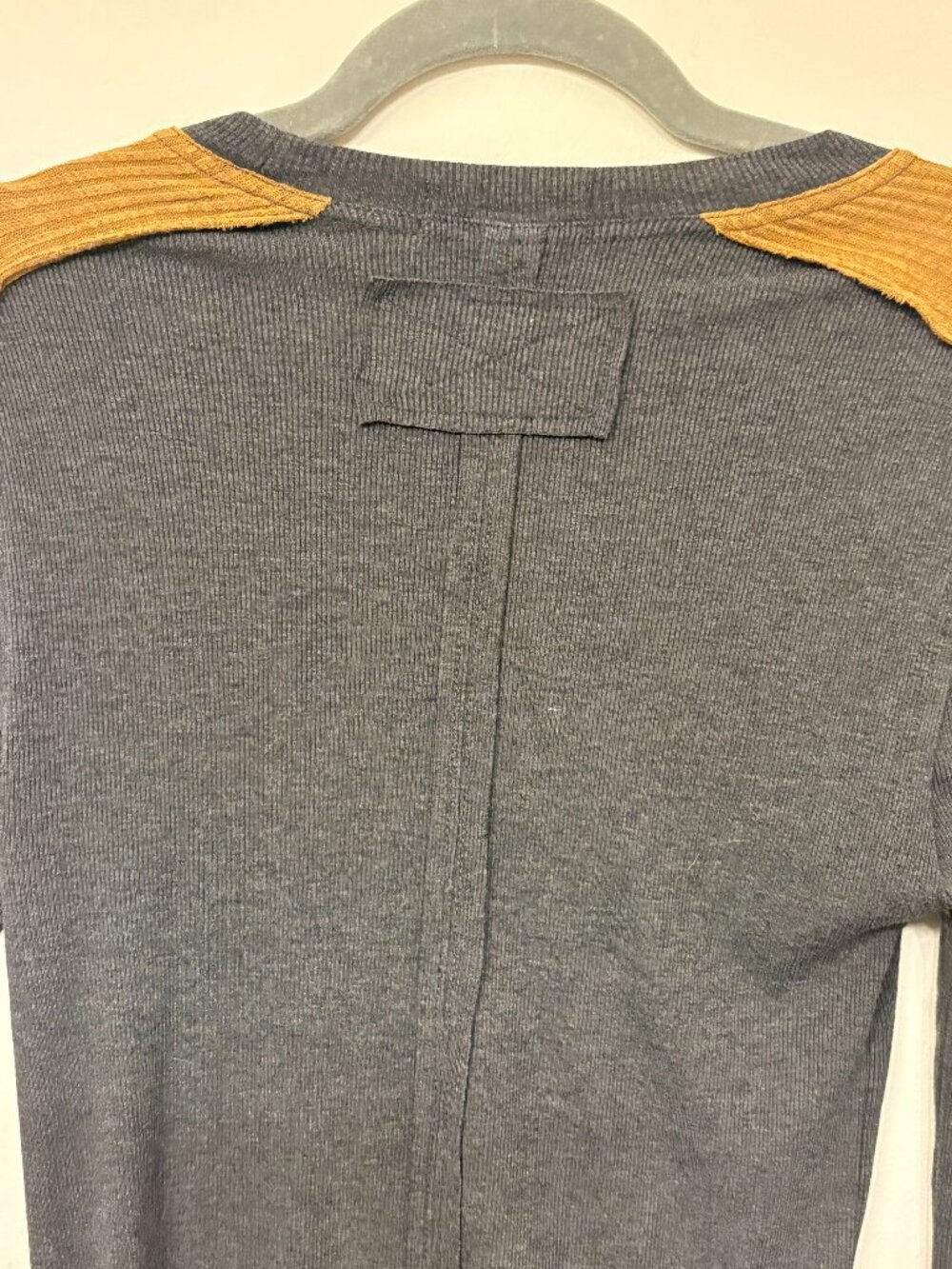Natural Life Dark Gray and Mustard Yellow Long Sleeve Shirt Size Medium - Picture 3 of 5
